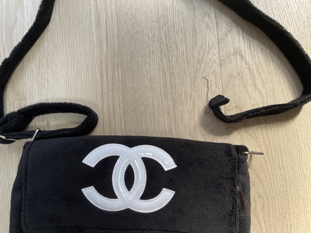 ノベルティ】 シャネル CHANEL ポーチ ショルダーバッグ 斜め掛け