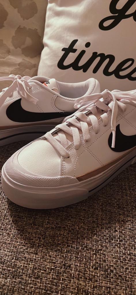 NIKE 女性 ナイキ レディース WMNS COURT LEGACY LIFT