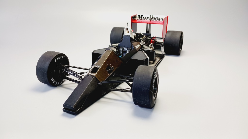 1/12 マクラーレン・ホンダ MP4/4 1988 モンモデル MENG MODEL