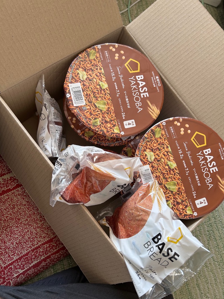 ベースフード 焼きそば パン セット [ソース焼きそば 4個