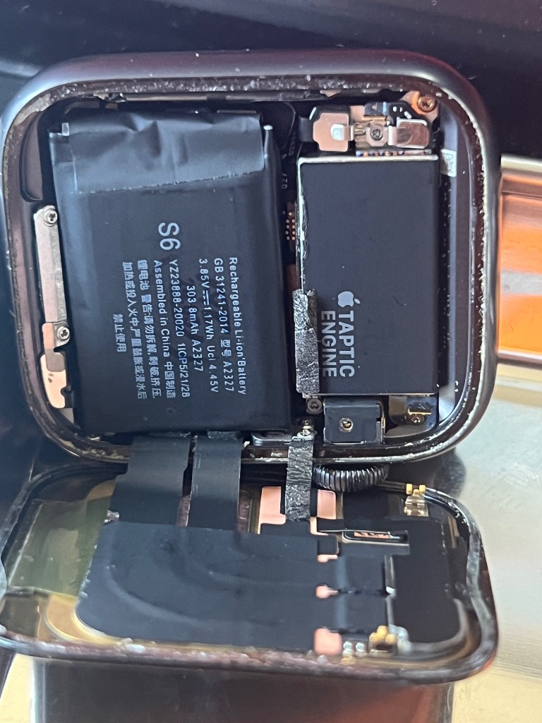 Apple - 6/30まで値下げ！限定保証あり！apple watch7 バッテリー98% Apple Apple Watch Series 7 GPS+Cellularモデル 41mm MKHT3J/A