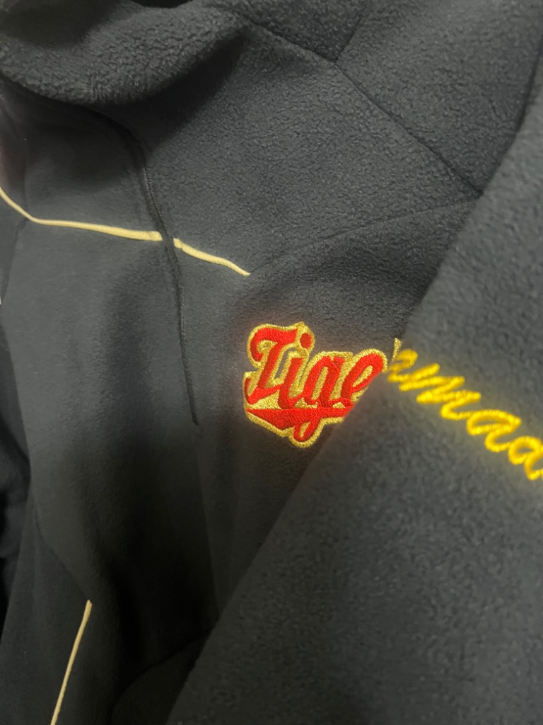 DESCENTE 交換往復無料 野球 フリースパーカー ジャケット