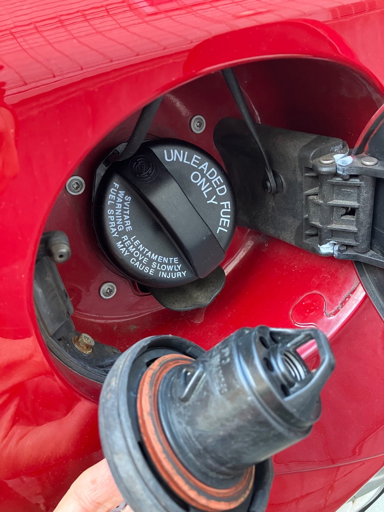 純正 フューエルタンクキャップ 鍵無しタイプ 差し込み 46746613