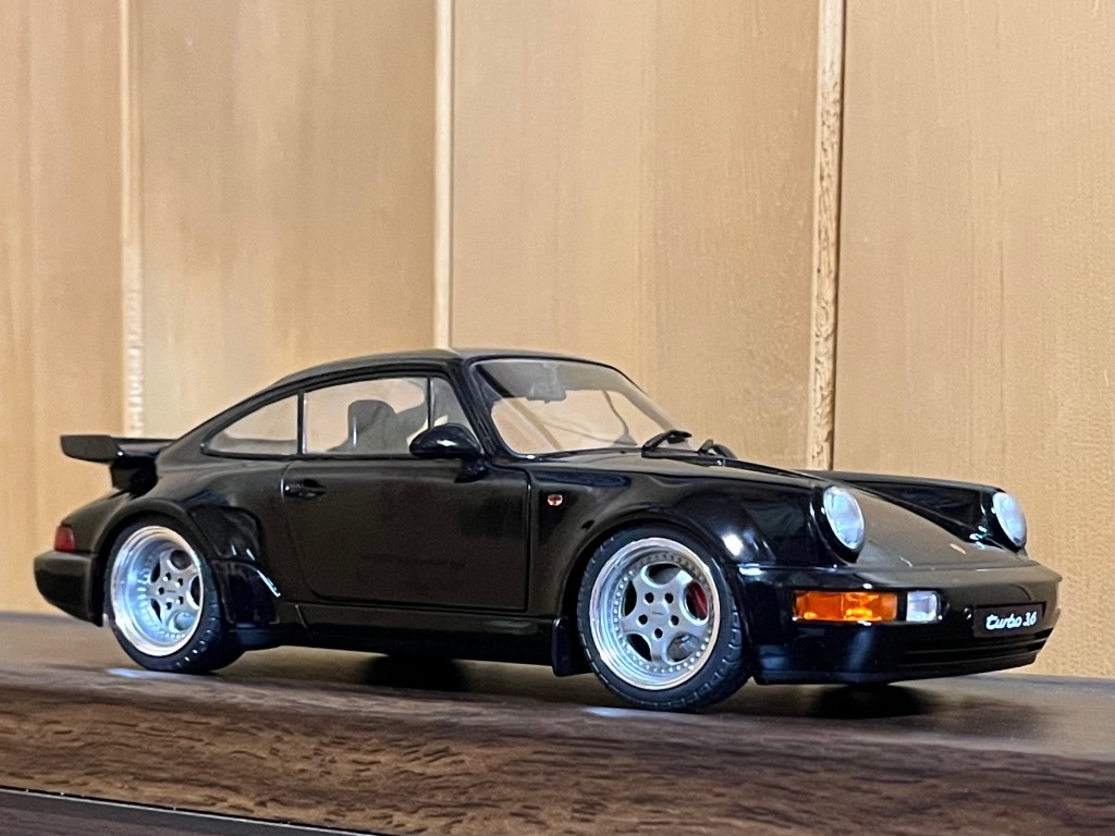 SOLIDO ソリド ミニカー 1/18 ポルシェ 911 964 ターボ 1990