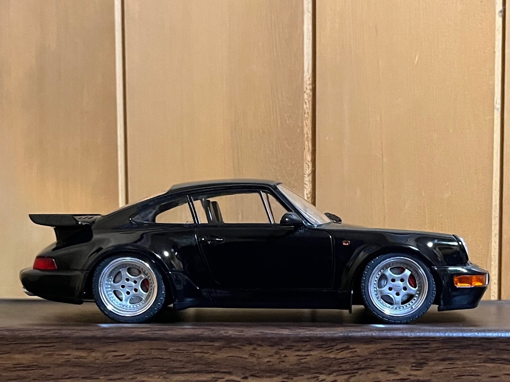 ソリド1/18ポルシェ911(964)Turbo3,6 1990 ブラック Solido 1:18 Porsche 911 (964) Turbo year 1990 black S1803404