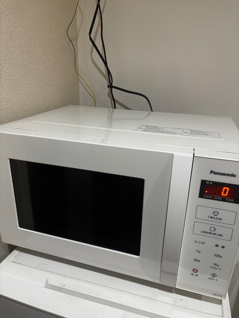 【美品】2025年製9月購入　パナソニック 電子レンジ NE-FL1C ホワイト Panasonic（パナソニック） NE-FL1C-W 単機能レンジ 電子レンジ