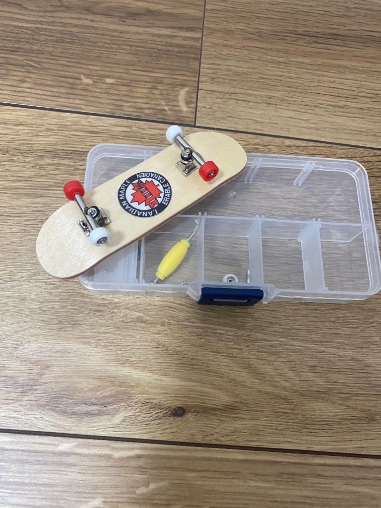 指スケ ホワイト 指スケボー フィンガーボード組立 ミニスケート