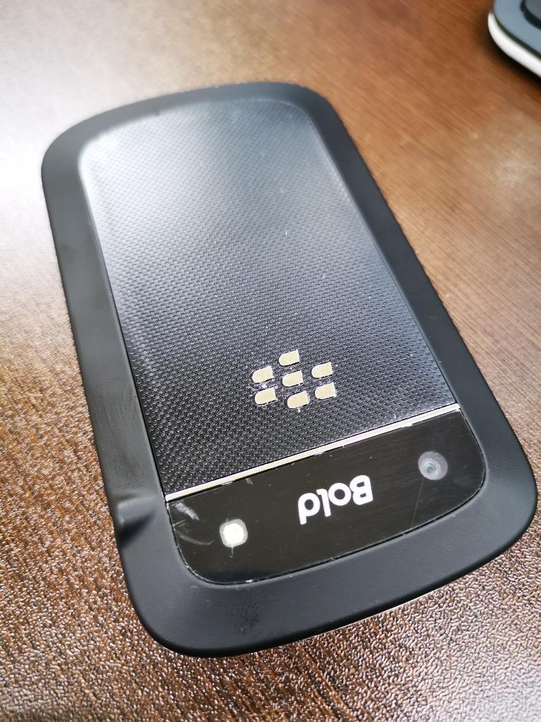 未使用品] Blackberry ブラックベリー 9930(黒ブラック) 海外SIM