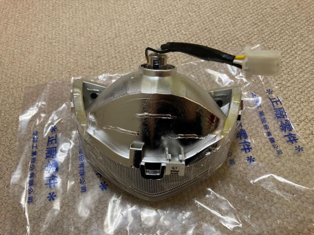 スズキ・ディザイア 右ヘッドライト クリアレンズ 未使用品 KN企画 リフレクターヘッドライトアッセン（クリアブルーレンズ