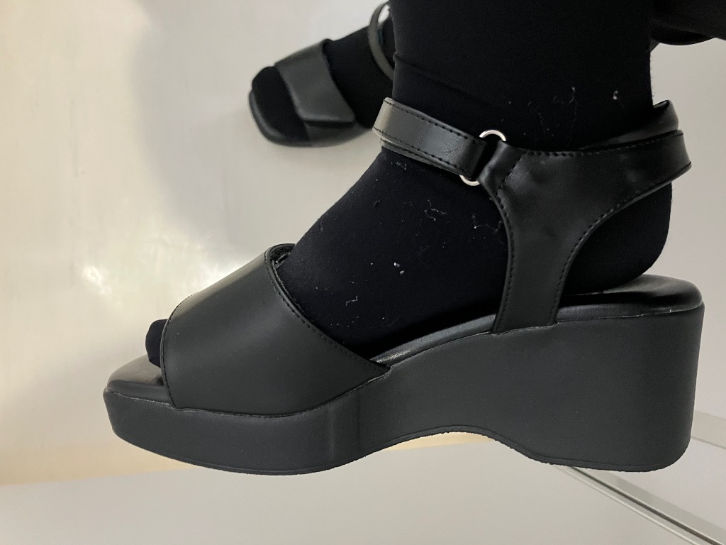 ＊2万円お値引＊VALENTINO サンダルヒール Romeo Valentino サンダル レディース オフィス ナース 6cm