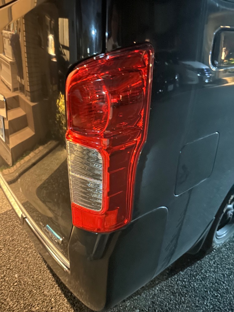 日産（NISSAN） キャラバン NV350 E26系 純正タイプ テールランプ 片側