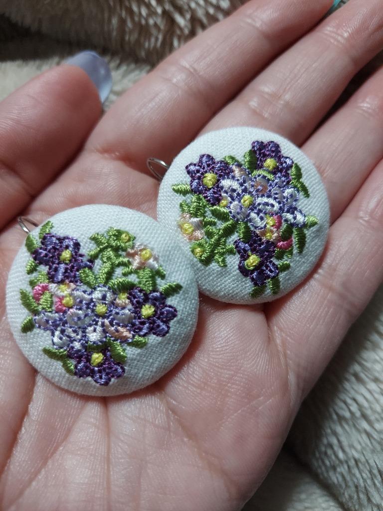 ハンドメイド　刺繍　くるみぼたん  ちょこっとピクニック　240327 ハンドメイド 刺繍 くるみぼたん ちょこっとピクニック 240327