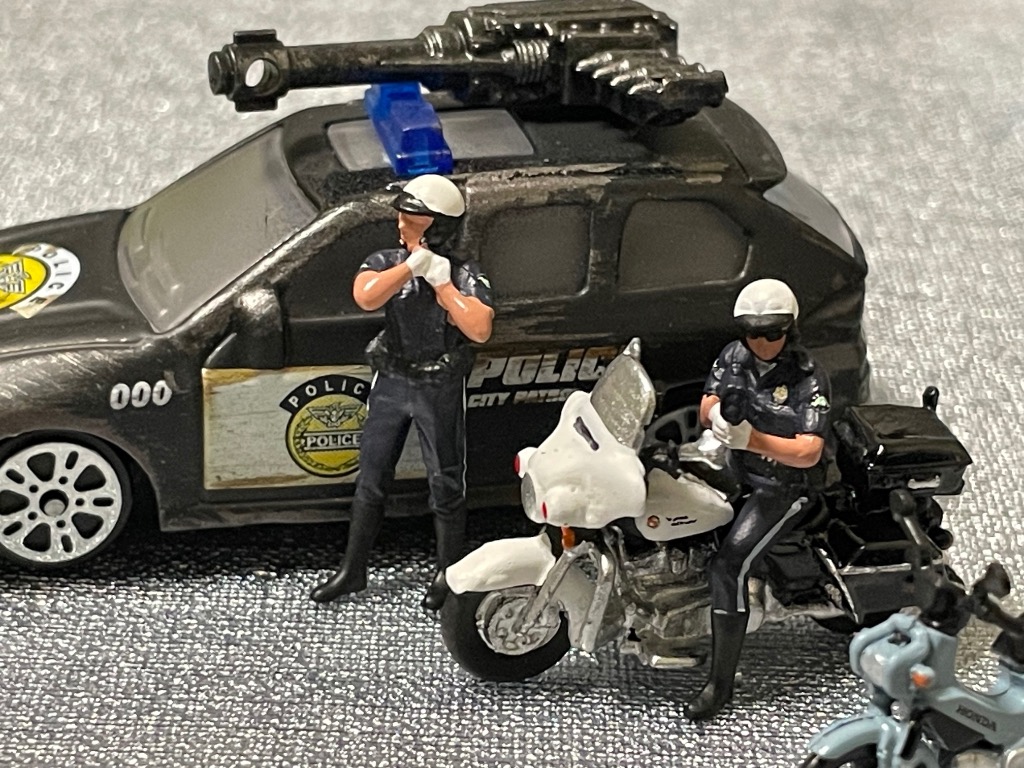 アメリカン ジオラマ 1/64 フィギア スピードコップ 白バイ