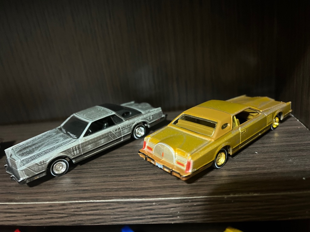 リンカーン ミニカー シルバー autoworld 1/64 リンカーン コンチネンタル 1979 ローライダー