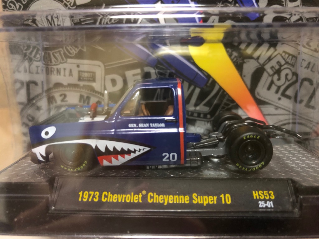 M2 Machines 1/64 シボレー シャイアン スーパー 10 ベッドレス