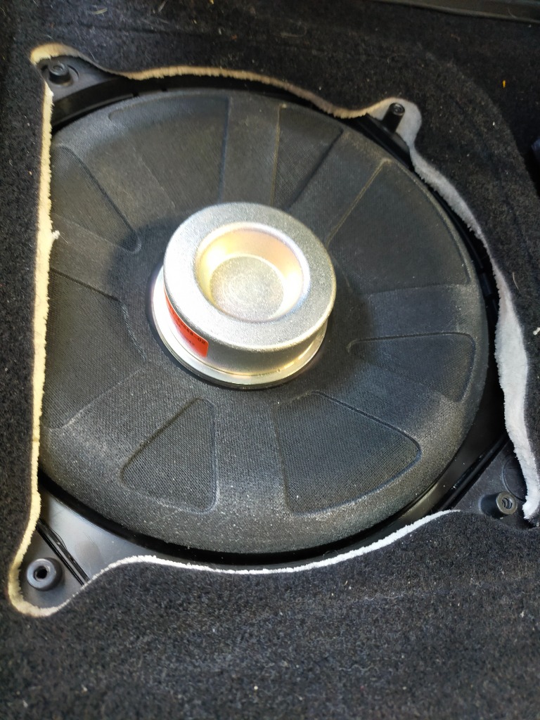 BMW harman/kardon ハーマンカードン サブウーファー ウーハー