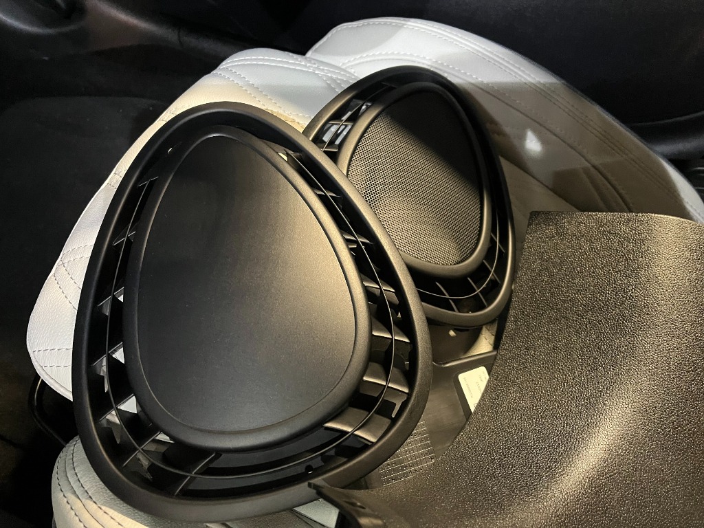 BMW MINI 純正 F54 F55 F56 F57 Harman Kardon ダッシュボード BMW MINI 純正 F54 F55 F56 F57 Harman Kardon ダッシュボード