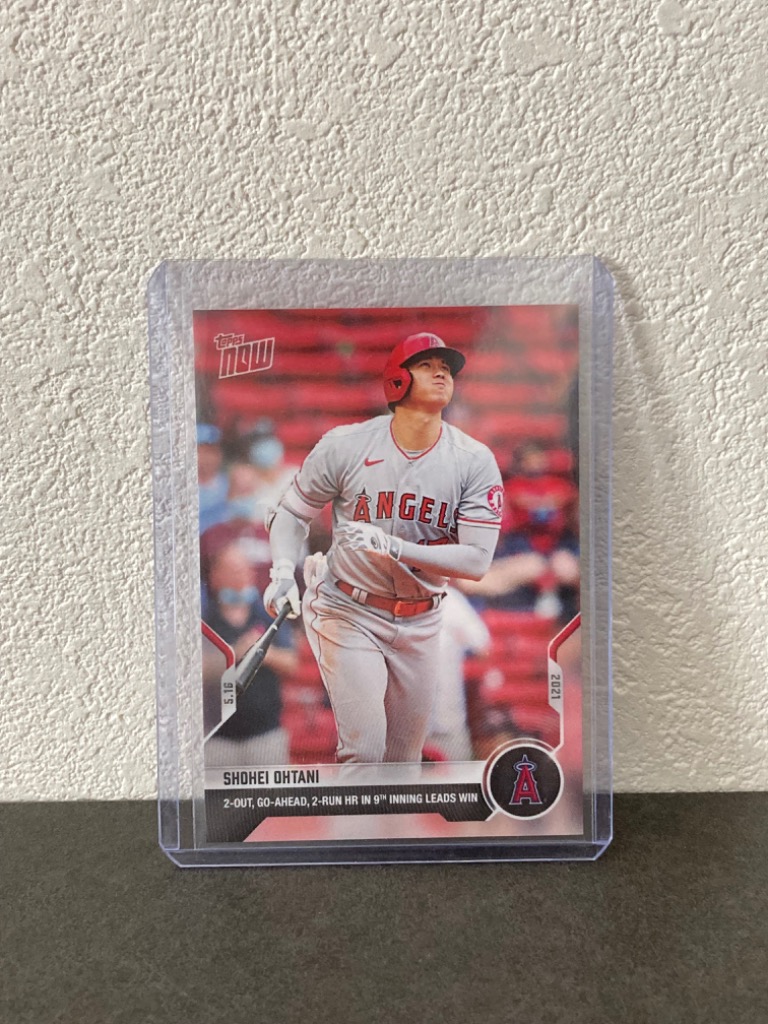 大谷翔平カード2 2025 Topps Series2 大谷翔平 レインボーフォイルパラレルカード