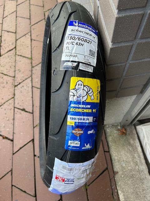 MICHELIN 130/60B21 M/C 63H SCORCHER11 フロント TL(チューブレスタイヤ)