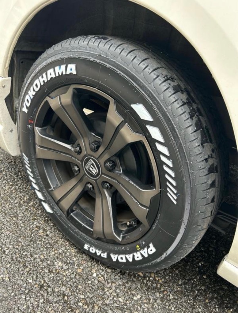 PARADA ヨコハマ パラダ PA03 215/60R17 C109/107S LT ホワイト PARADA ヨコハマ パラダ PA03 215/60R17 C109/107S LT ホワイト