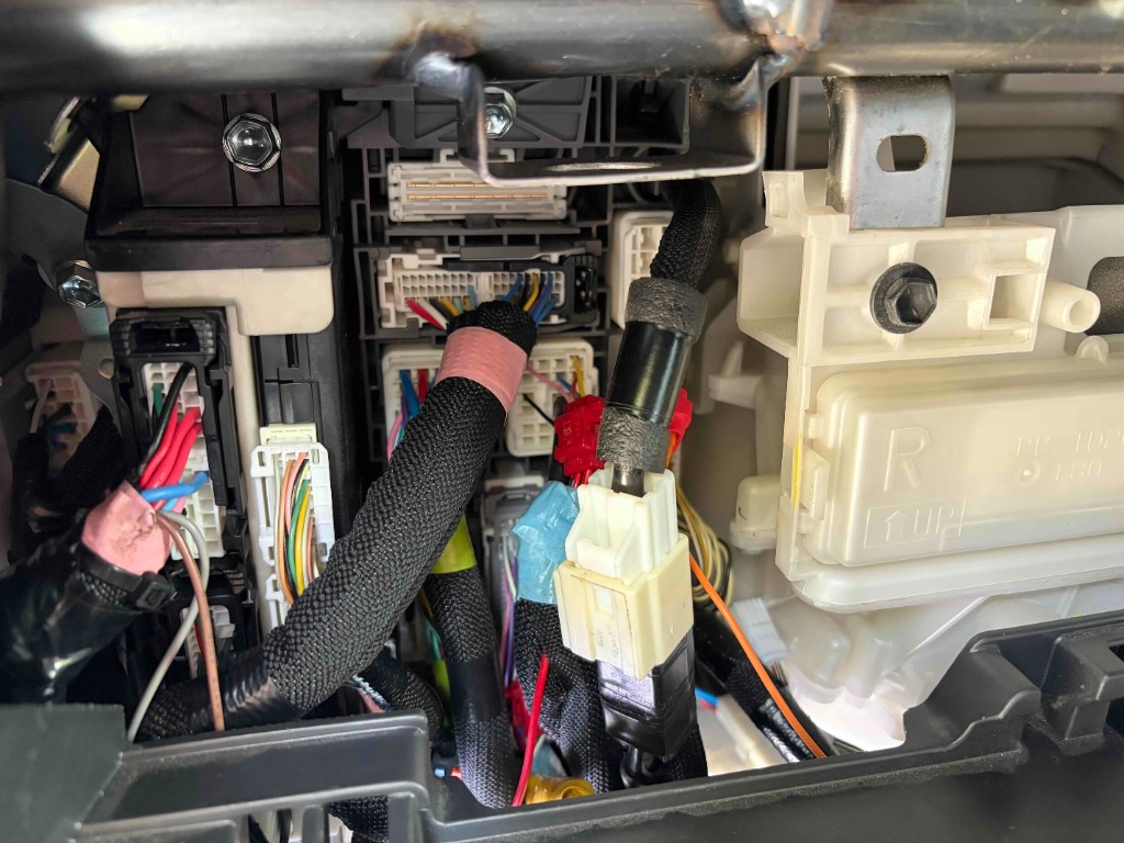 1〜9型対応】200系ハイエース専用 キーレス連動ミラー格納キット