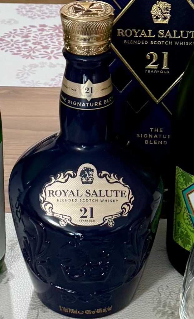 シーバスリーガル（CHIVAS REGAL） ロイヤルサルート 21年