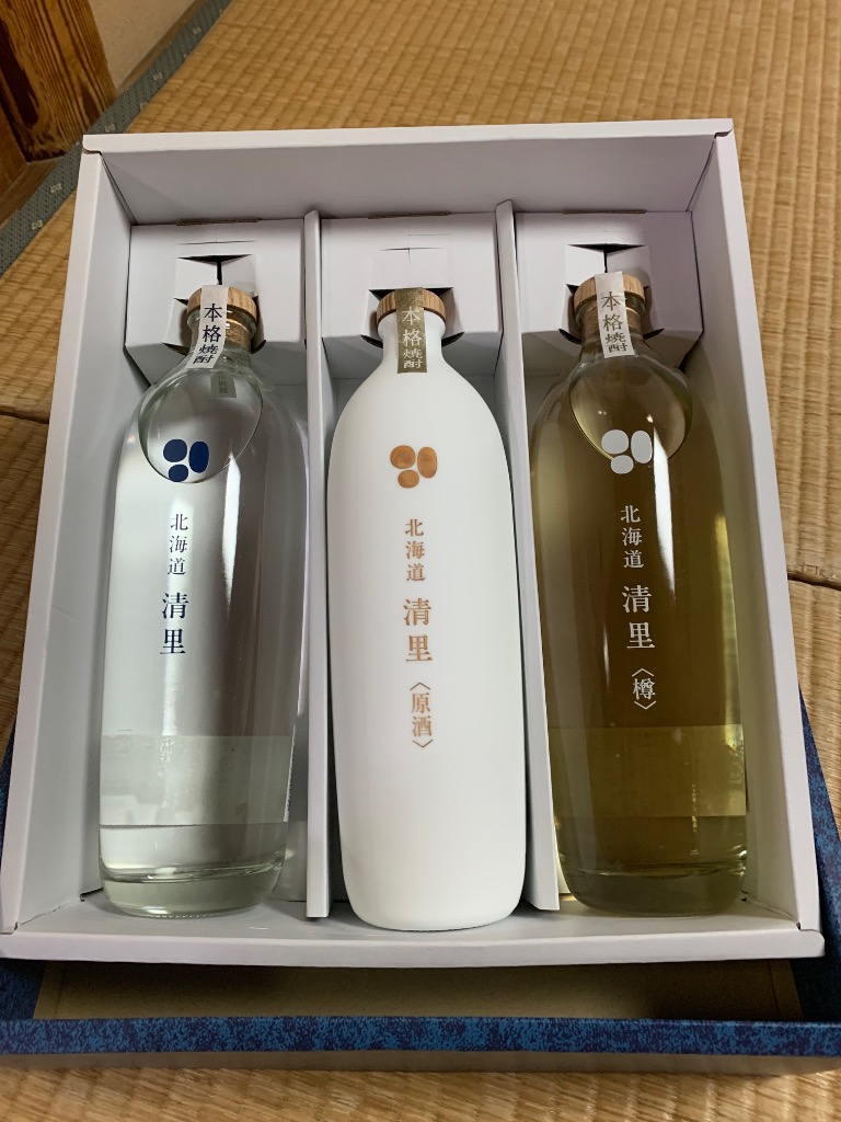 ギフト] 北海道 清里 じゃがいも焼酎 700mlの飲みくらべ3本セット