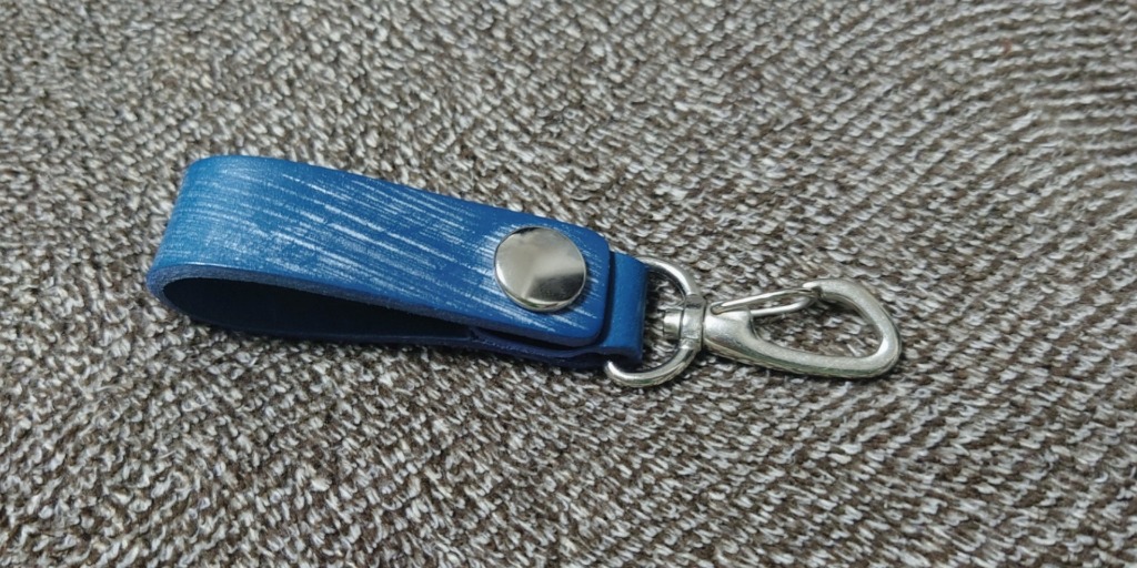 本革 キーホルダー 日本製 ハンドメイド キーリング ベルト