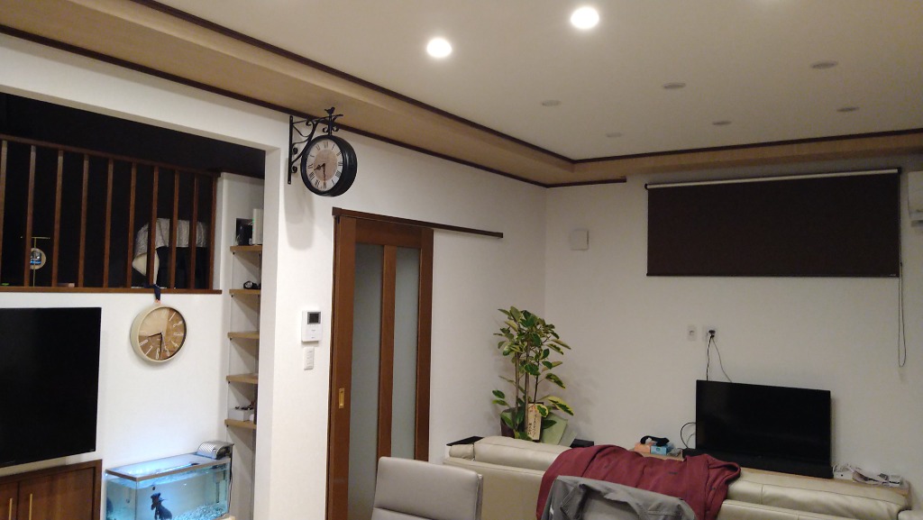 ヴィンテージ壁掛け時計 (両面文字盤360°回転式) Amazon.co.jp: 両面壁掛け時計 ヨーロピアンスタイルのレトロな