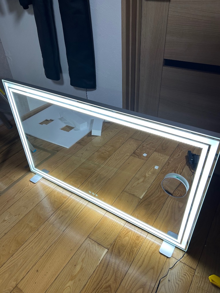 地球家具 女優ミラー 全周LED 幅101.6cm 高さ61.7cm アルミスタンド