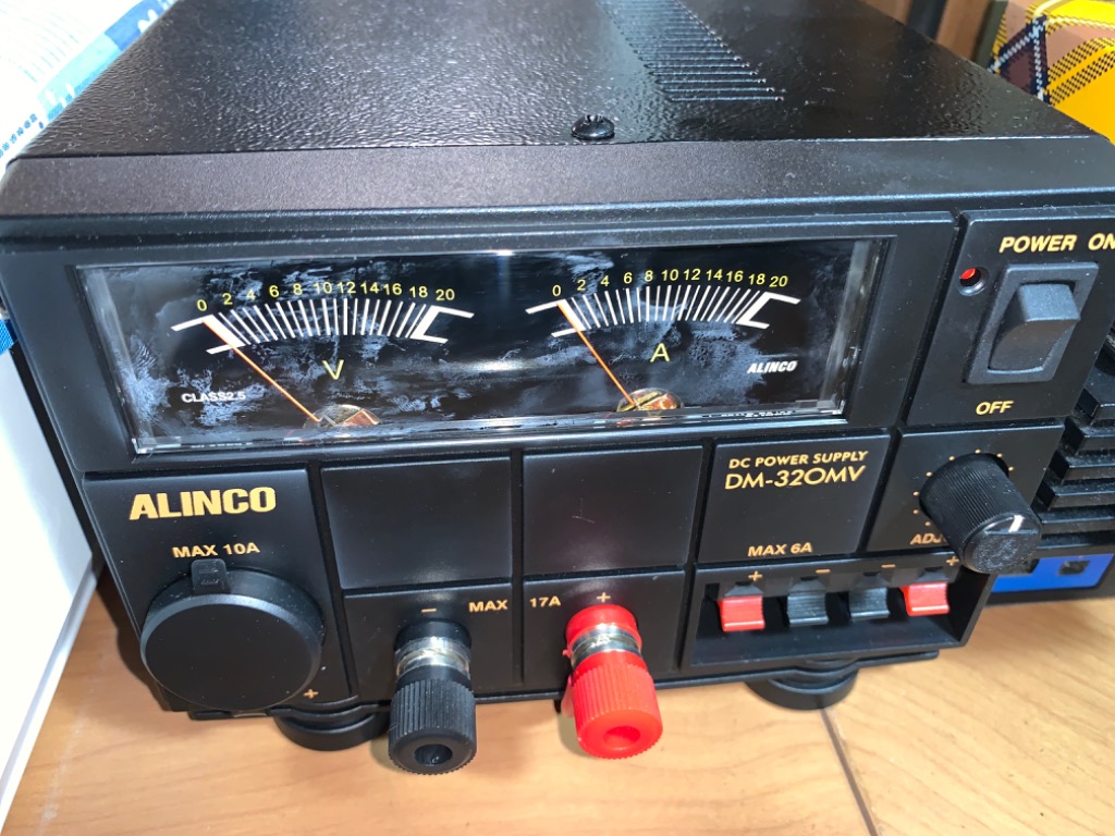 アルインコ DM-320MV DM-320MV (DM320MV) 直流安定化電源 □ワンパチくん□プレゼント