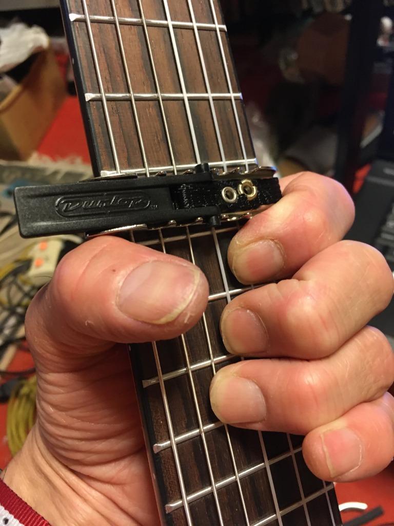 DUNLOP TOGGLE CAPO/11C Curved ギター用カポタスト :31590:chuya-online.com - 通販 -  Yahoo!ショッピング