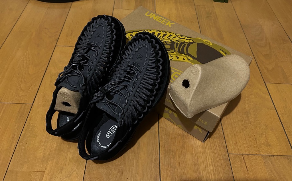 ✨美品✨KEEN UNEEKキーン ユニークサンダル マグネットブラック26㎝ 1100-0051-1.jpg