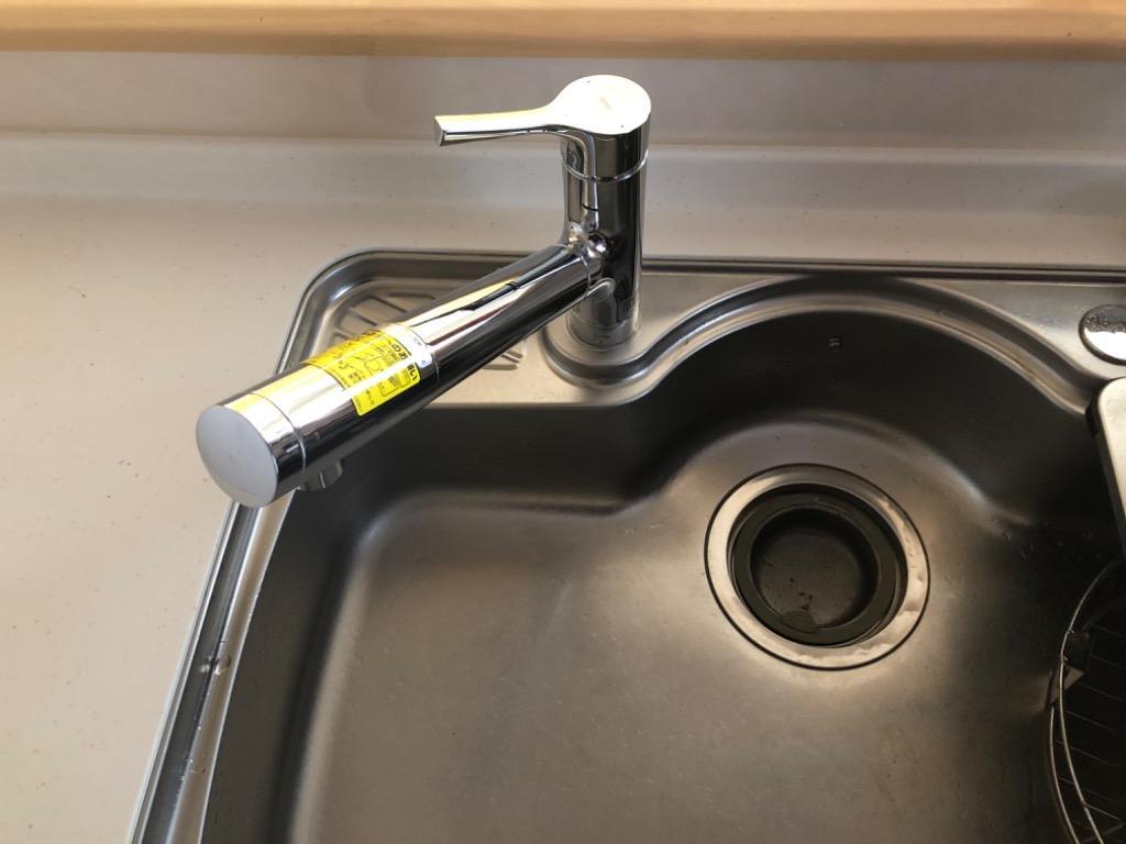 ∞《あすつく》◇15時迄出荷OK!TOTO キッチン用水栓金具【TKS05308J】GGシリーズ 台付シングル混合水栓(台付き1穴) エコシングル φ37 (旧品番 TKGG38ER) :toto-20190205-32-b:家電と住設のイークローバー - 通販 - Yahoo!ショッピング ∞《あすつく》◇15時迄出荷OK!TOTO キッチン用水栓金具【TKS05308J】GGシリーズ 台付シングル混合水栓(台付き1穴) エコシングル φ37 (旧品番 TKGG38ER) :toto-20190205-32-b:家電と住設のイークローバー - 通販 - Yahoo!ショッピング