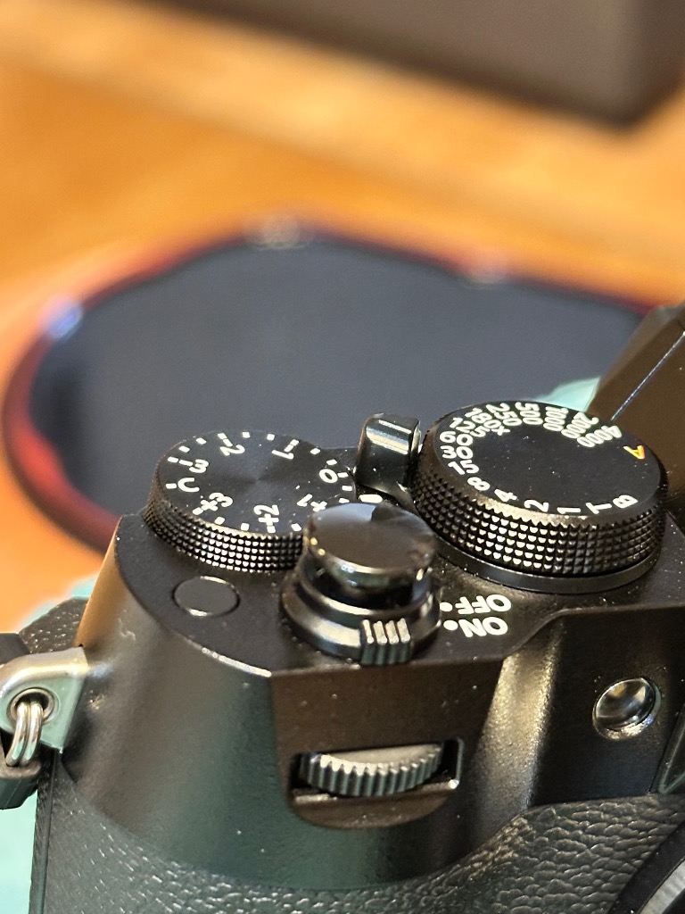 Fujifilm X-T20 シルバー　【シャッター数5221】 バッテリー2個 Fujifilm X-T20 シルバー 【シャッター数5221】 バッテリー2個