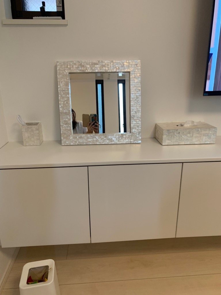 シェルのミラー(40×40cm)(3色展開) 鏡 卓上 壁掛け おしゃれ 玄関