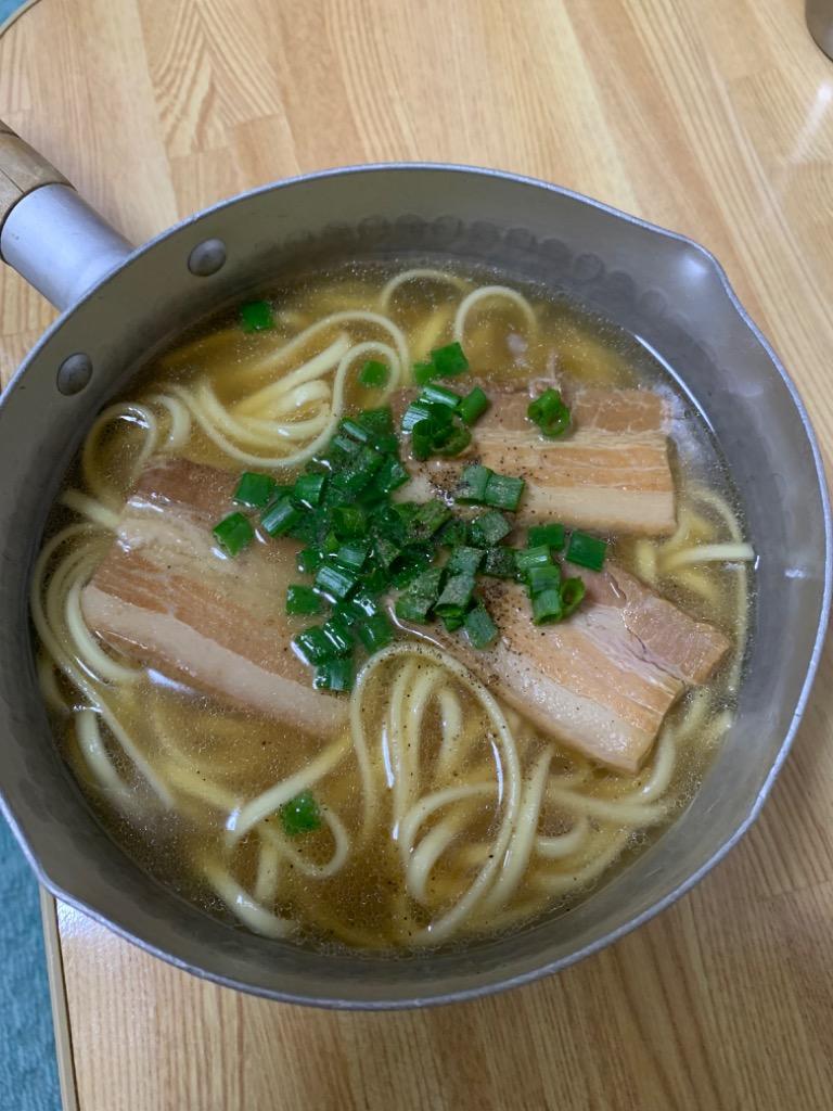 沖縄そば 2食入×1袋（そばだし 味付三枚肉付き） 袋タイプ /シンコウ食品 生麺 2人前 （M便） :1143:沖縄通販 ここち琉球 - 通販 -  Yahoo!ショッピング