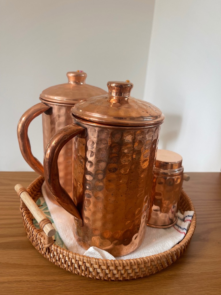 １３７♦両面純銅 約９５０ml×２本セット ＊銅イオン水 アーユルヴェーダ Amazon.co.jp: Ancient Impex 純銅打ちピッチャー 銅マグ2個付き