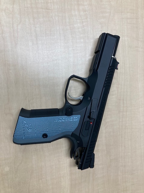 Carbon8】18才以上用CO2ガスブローバック CZ SHADOW-2 最新