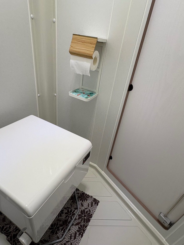希少　ヴィンテージ　ポストモダン　トイレブラシ＆トイレットペーパースタンド トイレットペーパーホルダー トイレットペーパースタンド TP-950M TEER