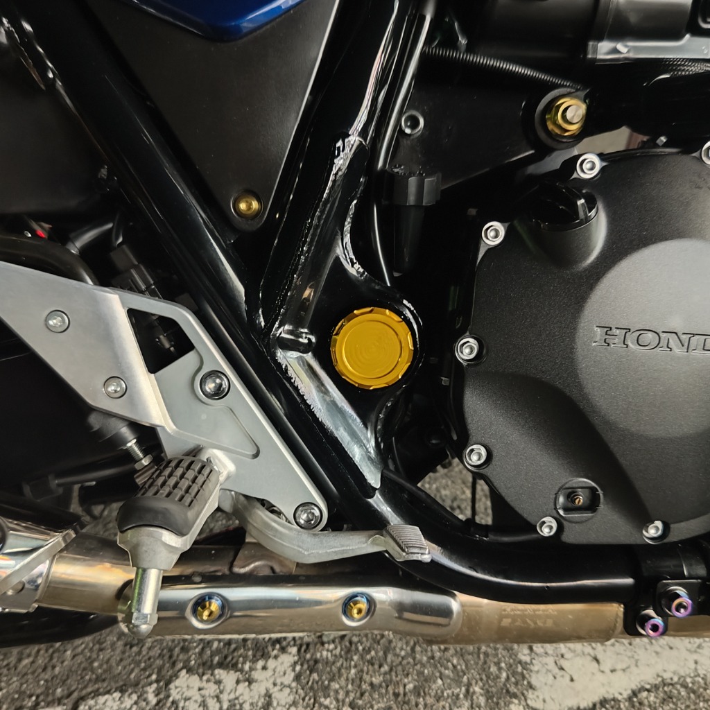 CB1300SF SC54 フレームホールプラグ ゴールド : Complsah