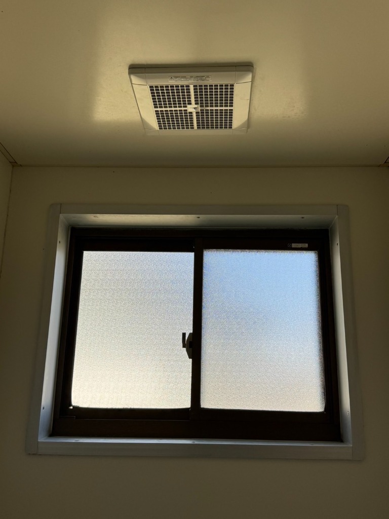 高須産業 TK-205NS 天井用換気扇 埋込205mm角 1年保証付き パイプ径