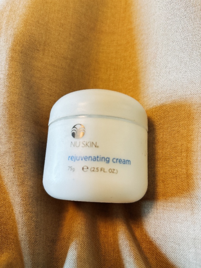 NU SKIN（ニュースキン） リジューベネイティング クリーム 75g