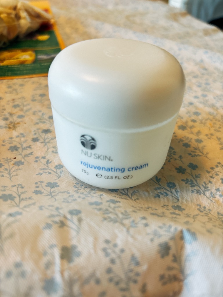 NU SKIN（ニュースキン） リジューベネイティング クリーム 75g