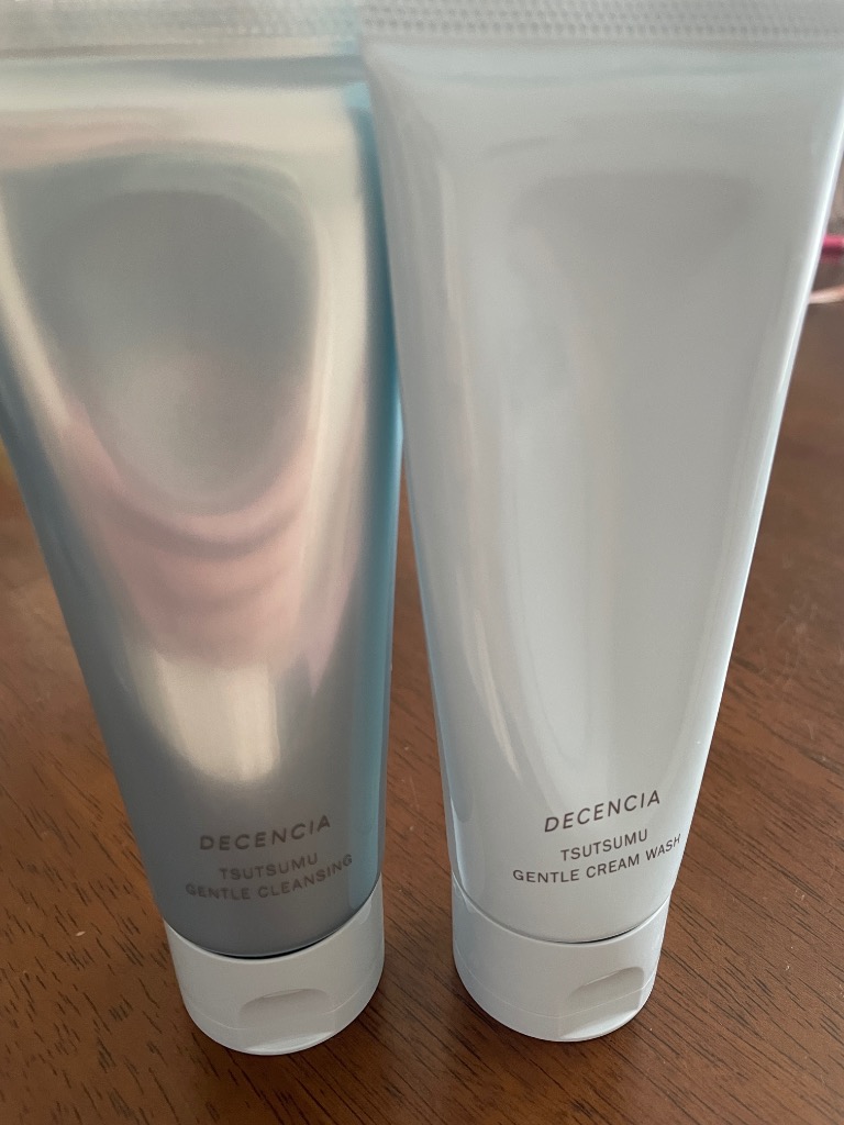 DECENCIA つつむジェントルクリームウォッシュ k101_hor.png