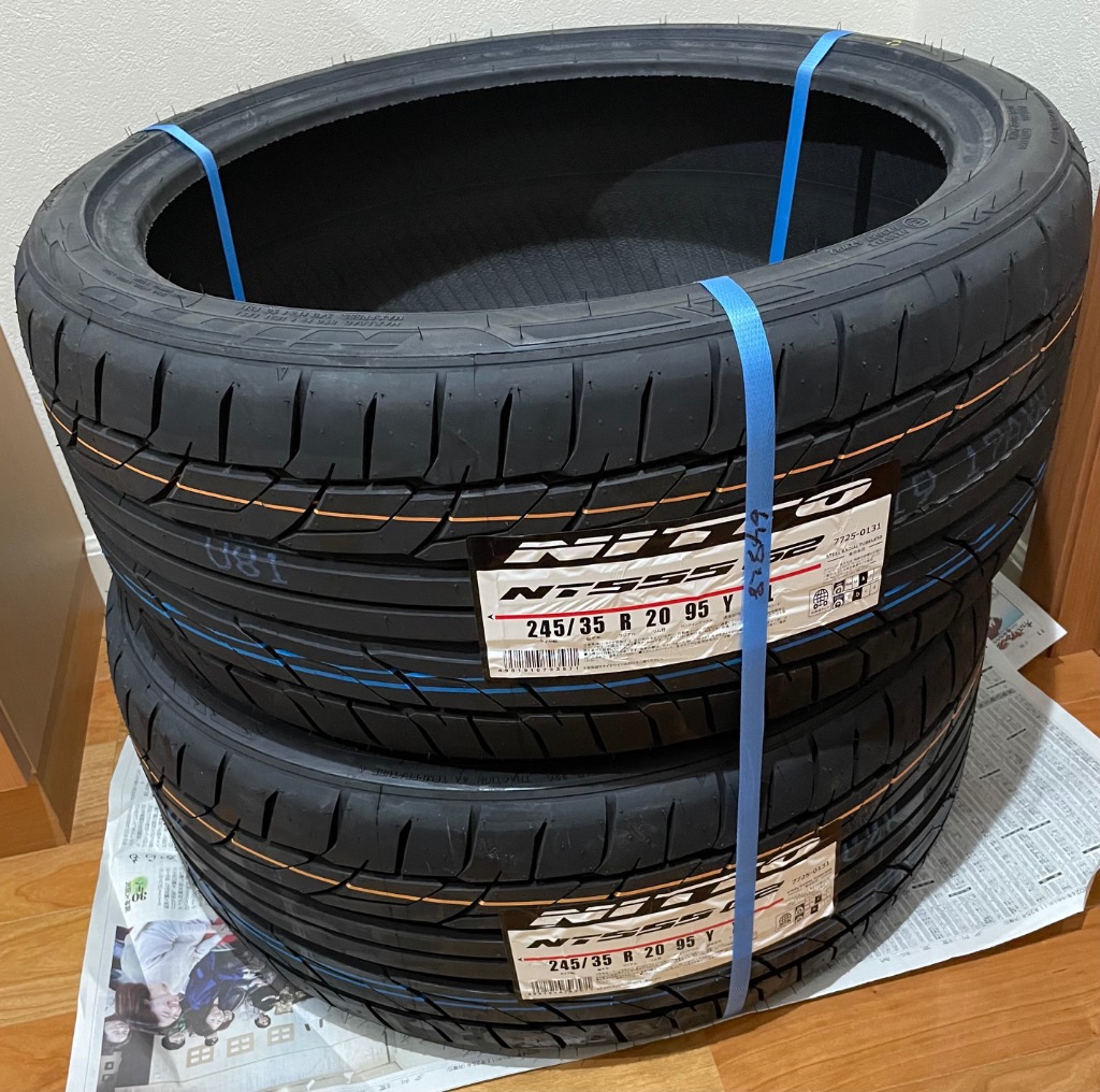 2022年製　ニットー　NT555　G2　245/35R20　国産　バリ溝90% ニットータイヤ 245/35R20 NITTO ニットー NT555 G2 タイヤ