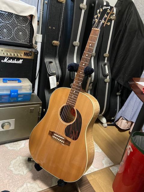 Gibson J-45スモールタイプピックガード ファイアーストライプ