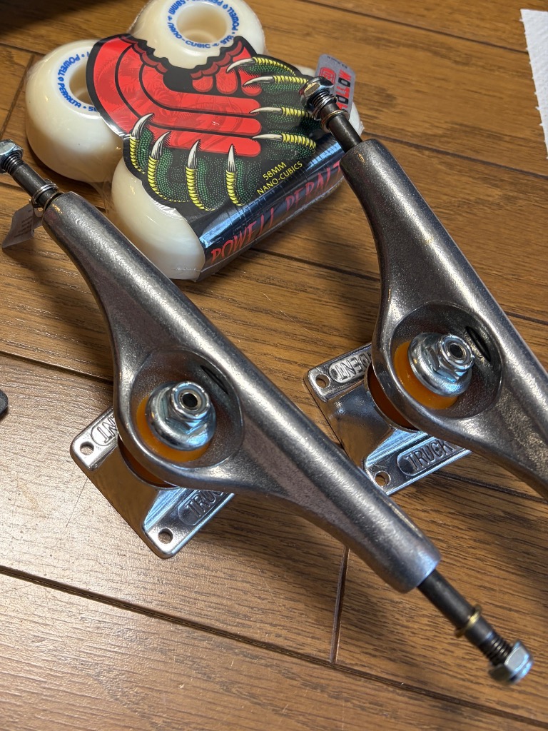 INDEPENDENT TRUCK COMPNY INDEPENDENT Forged Hollow Standard TRUCK
