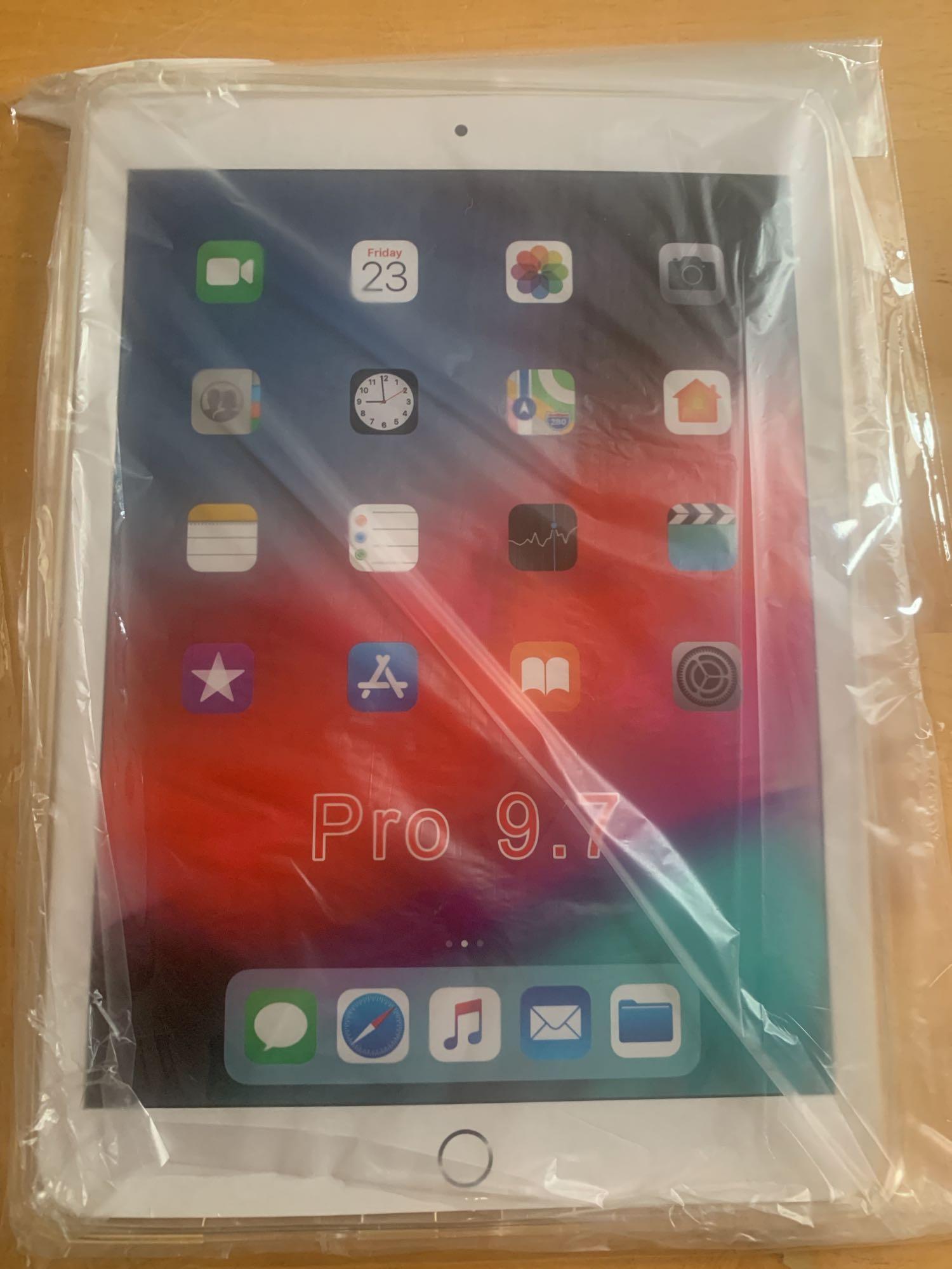 送料無料】 iPad Pro 9.7インチ 裏面用ケース TPU ソフトタイプ 全8色