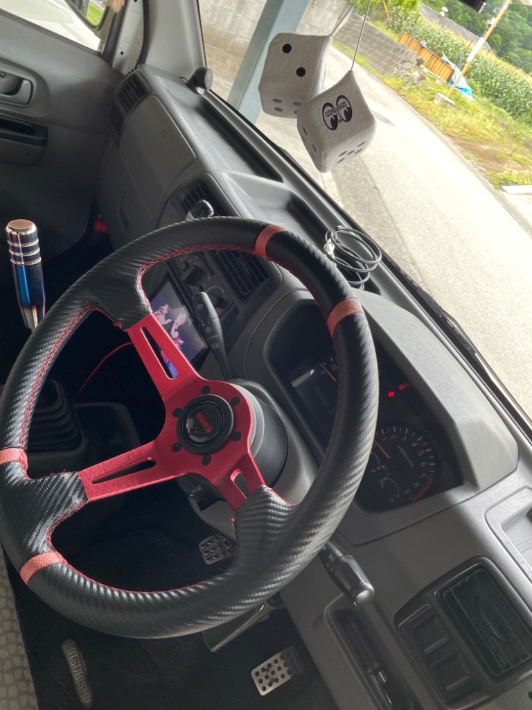 MOMO（モモ） 日本正規品 ホーンボタン CARBON RED(カーボンレッド